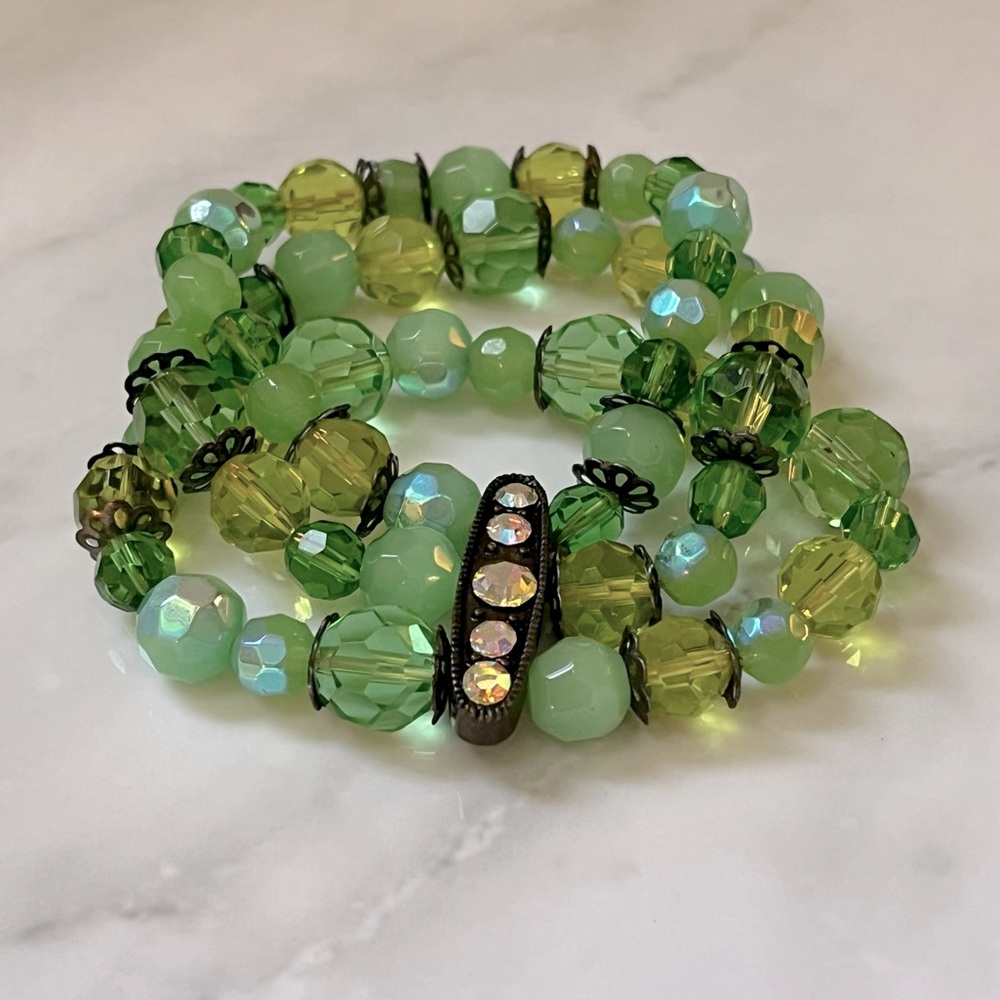 🌸3/$25 Vintage Triple Strand Green Beaded Rhinestone Stretch Bracelet Faceted - Picture 15 of 16